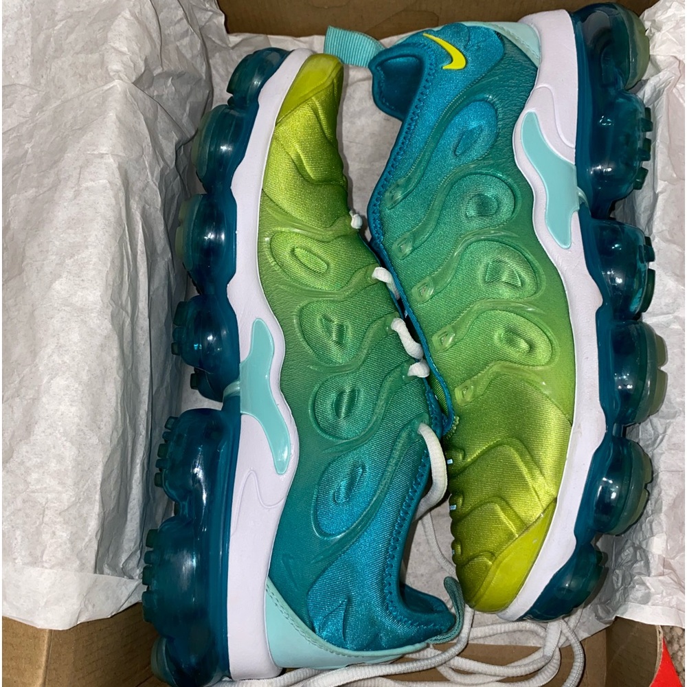 Nike Air VaporMax Plus